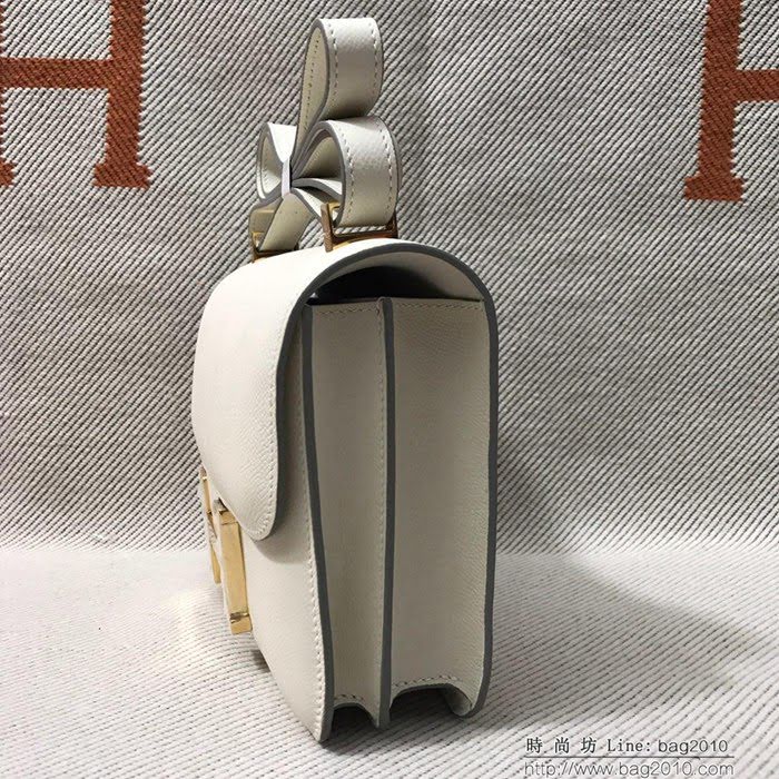 HERMES愛馬仕 H空姐包 進口原廠EP皮 頂級蜜蠟製作 街拍必備單品 奶昔白金銀 單肩斜挎包  Ama1574